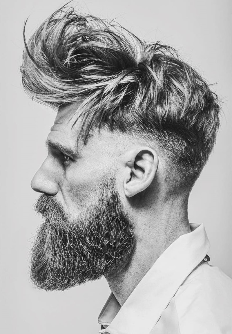 Mẫu tóc nam đẹp Tousled Quiff + Messy Texture + Beard